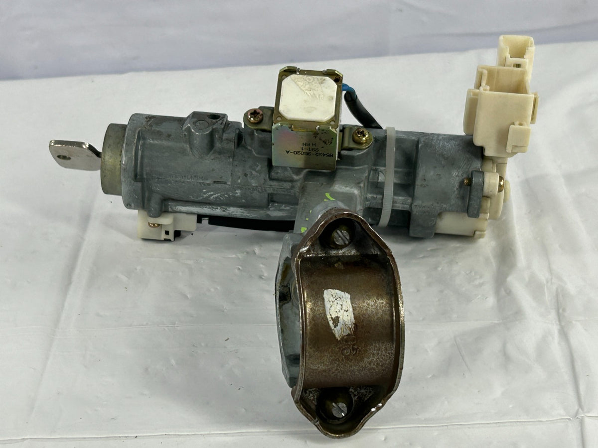 1996-2002 Toyota 4Runner Ignition Switch Lock Cylinder & Key OEM 45280-35320