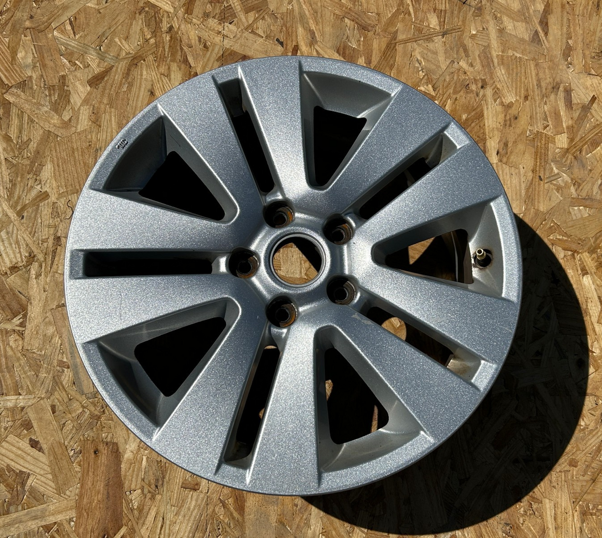2015-2019 Subaru Outback Legacy Wheel Rim 17x7" Factory OEM 68824 28111AL02A