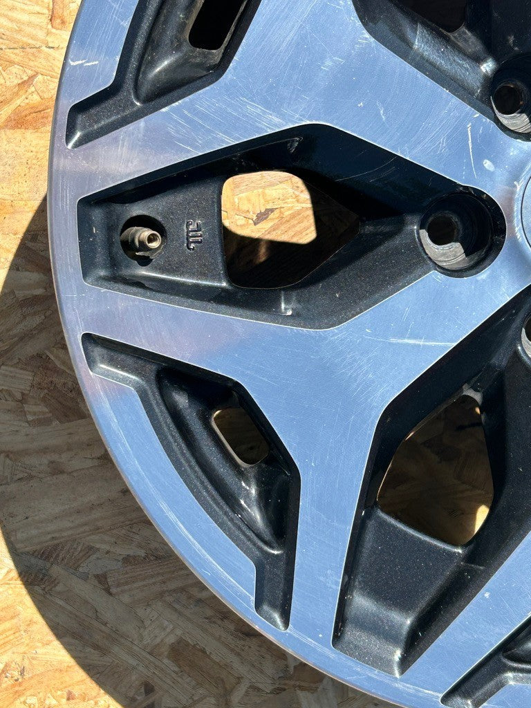 2019-2023 Subaru Forester 17x7 Alloy Wheel 6 Y Spoke OEM 28111SJ010