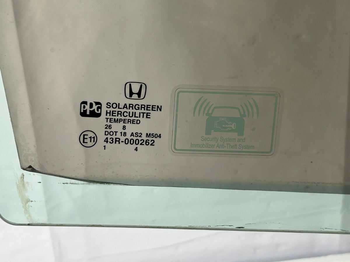 09-11 Honda Pilot Front Right Passenger Side Door Window Glass OEM 73300-SZA-A10