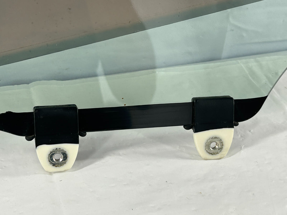 09-11 Honda Pilot Front Right Passenger Side Door Window Glass OEM 73300-SZA-A10