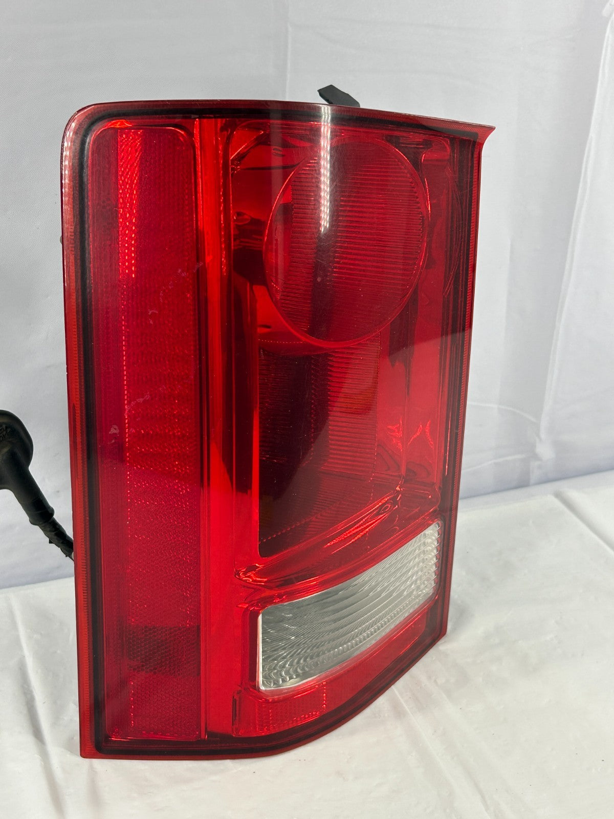 2009-2015 Honda Pilot Driver Left Side Taillight Assembly OEM 33500-SZA-A02