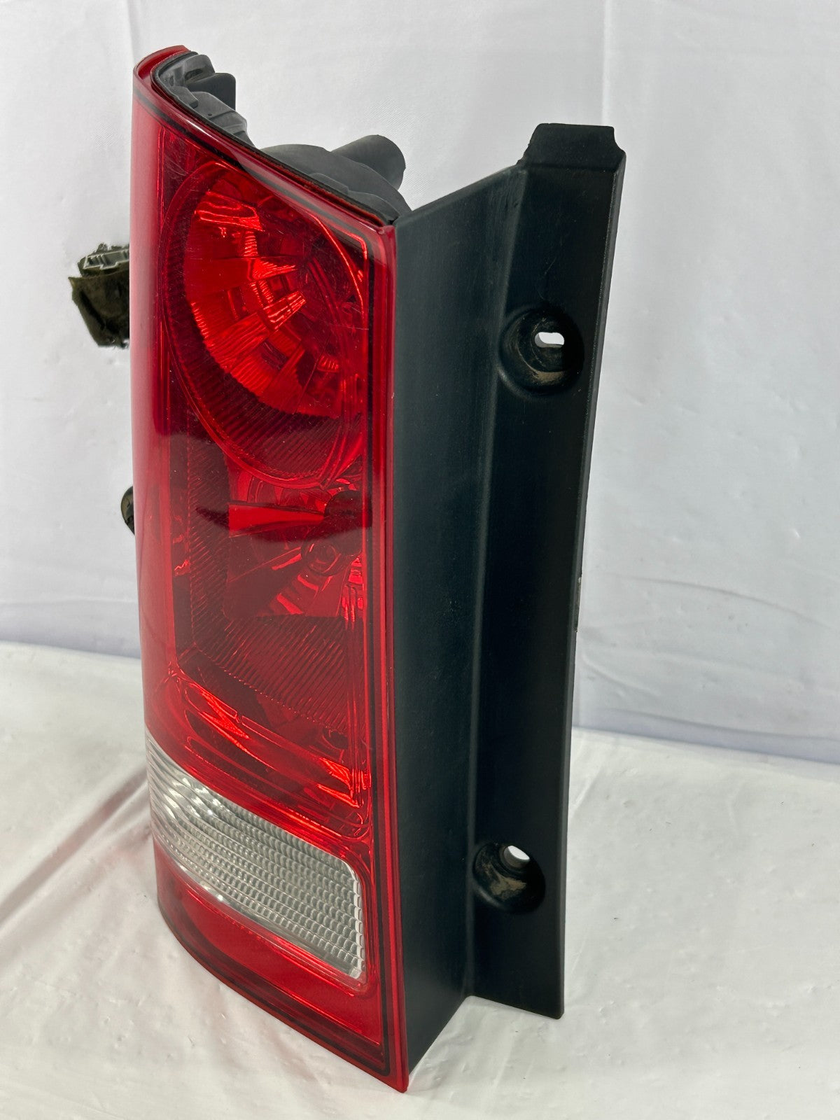 2009-2015 Honda Pilot Driver Left Side Taillight Assembly OEM 33500-SZA-A02