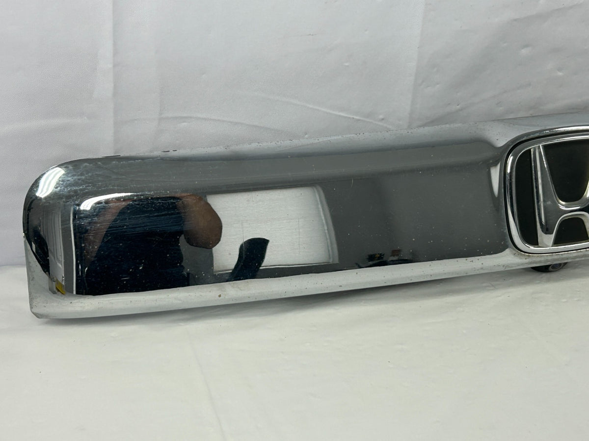 09-15 Honda Pilot Rear Liftgate Molding Chrome Trim & Camera OEM 74890-SZA-A11ZA
