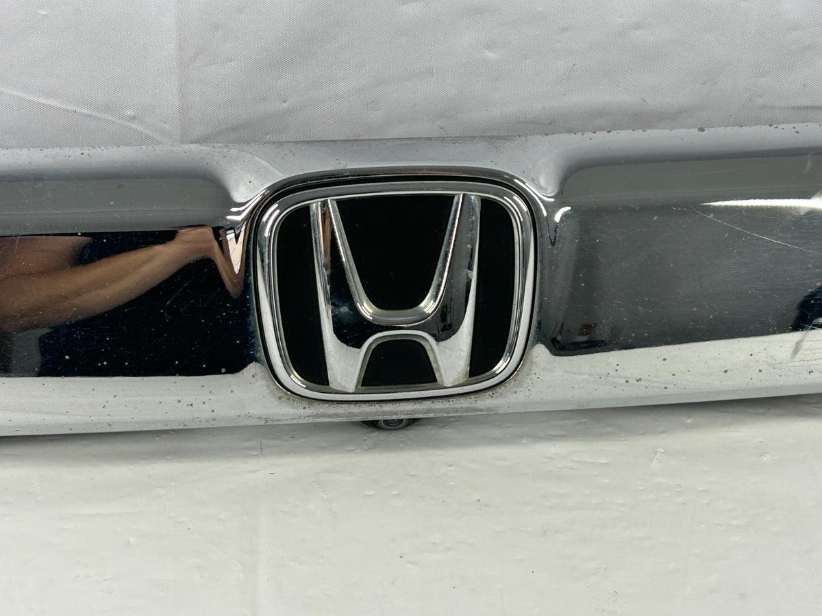 09-15 Honda Pilot Rear Liftgate Molding Chrome Trim & Camera OEM 74890-SZA-A11ZA
