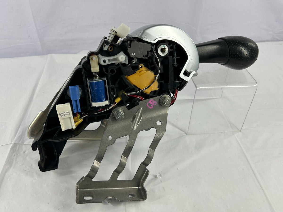09-15 Honda Pilot Automatic Transmission Gear Shifter Lever OEM 54200-SZA-A82