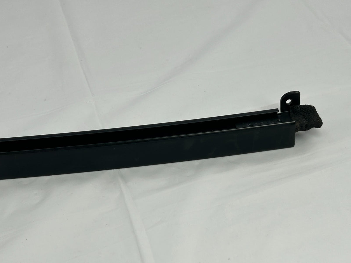 09-15 Honda Pilot Rear RH Door Window Guide Sash Channel Set OEM 72730-SZA-A01