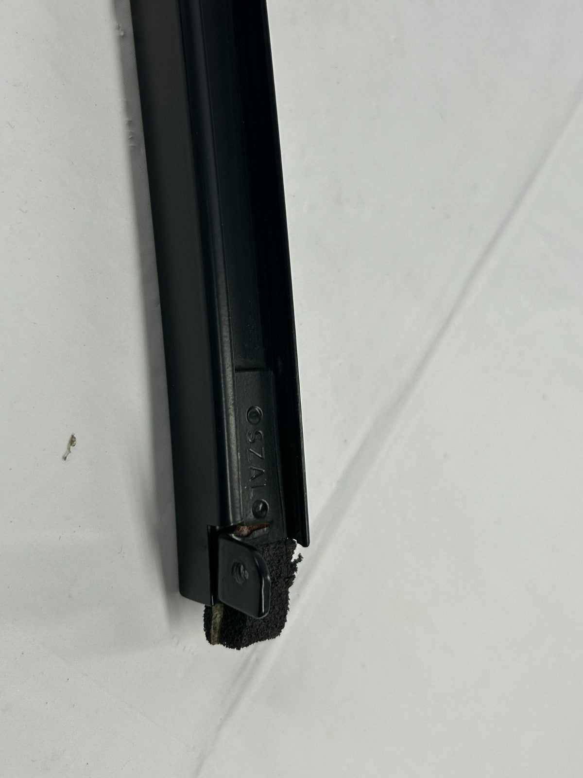 2009-2015 Honda Pilot Rear Left Door Window Lower Sash Channel OEM 72770-SZA-A01