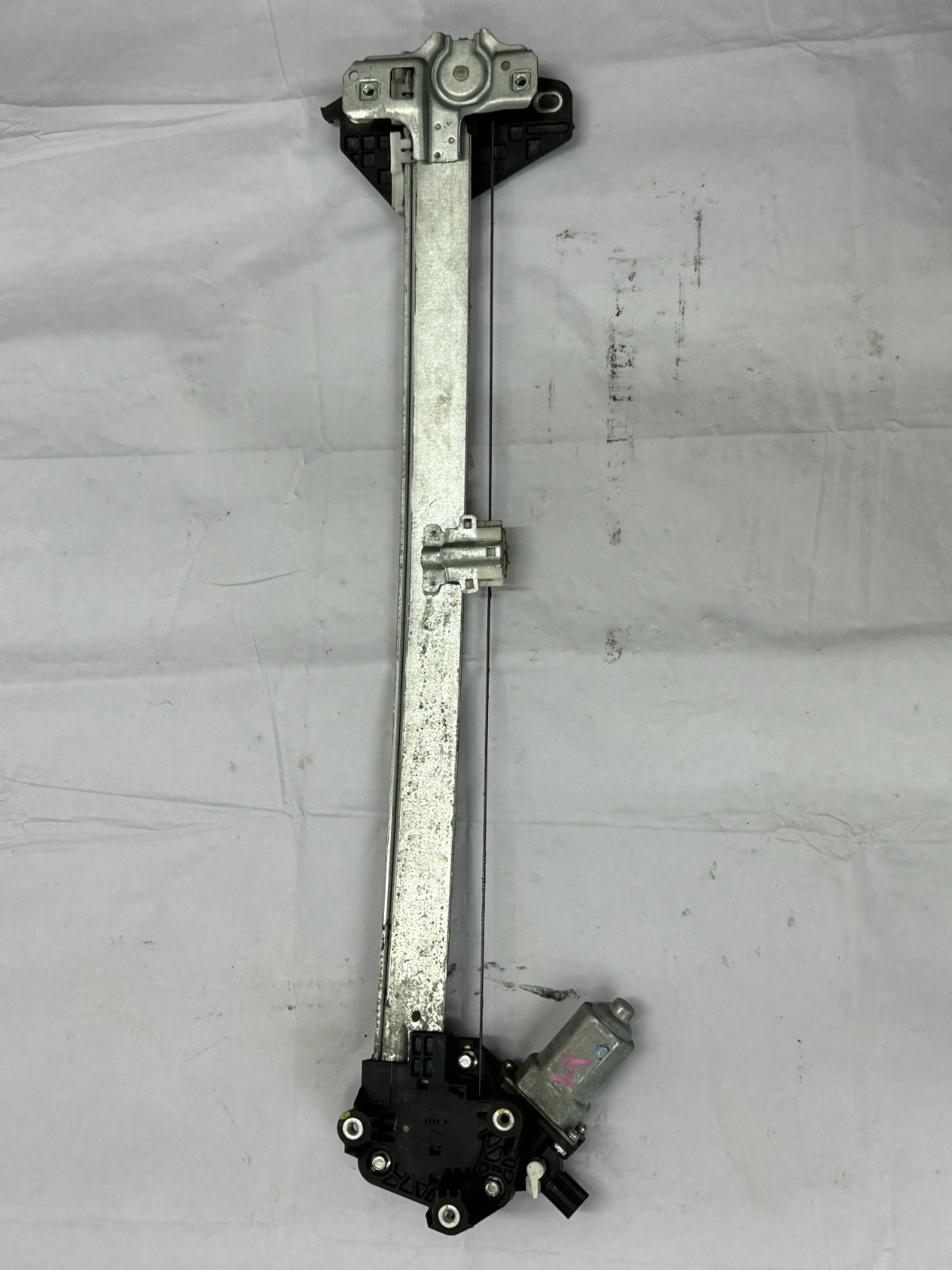 09-15 Honda Pilot Front Left Door Window Regulator with Motor OEM 72250-SZA-A02