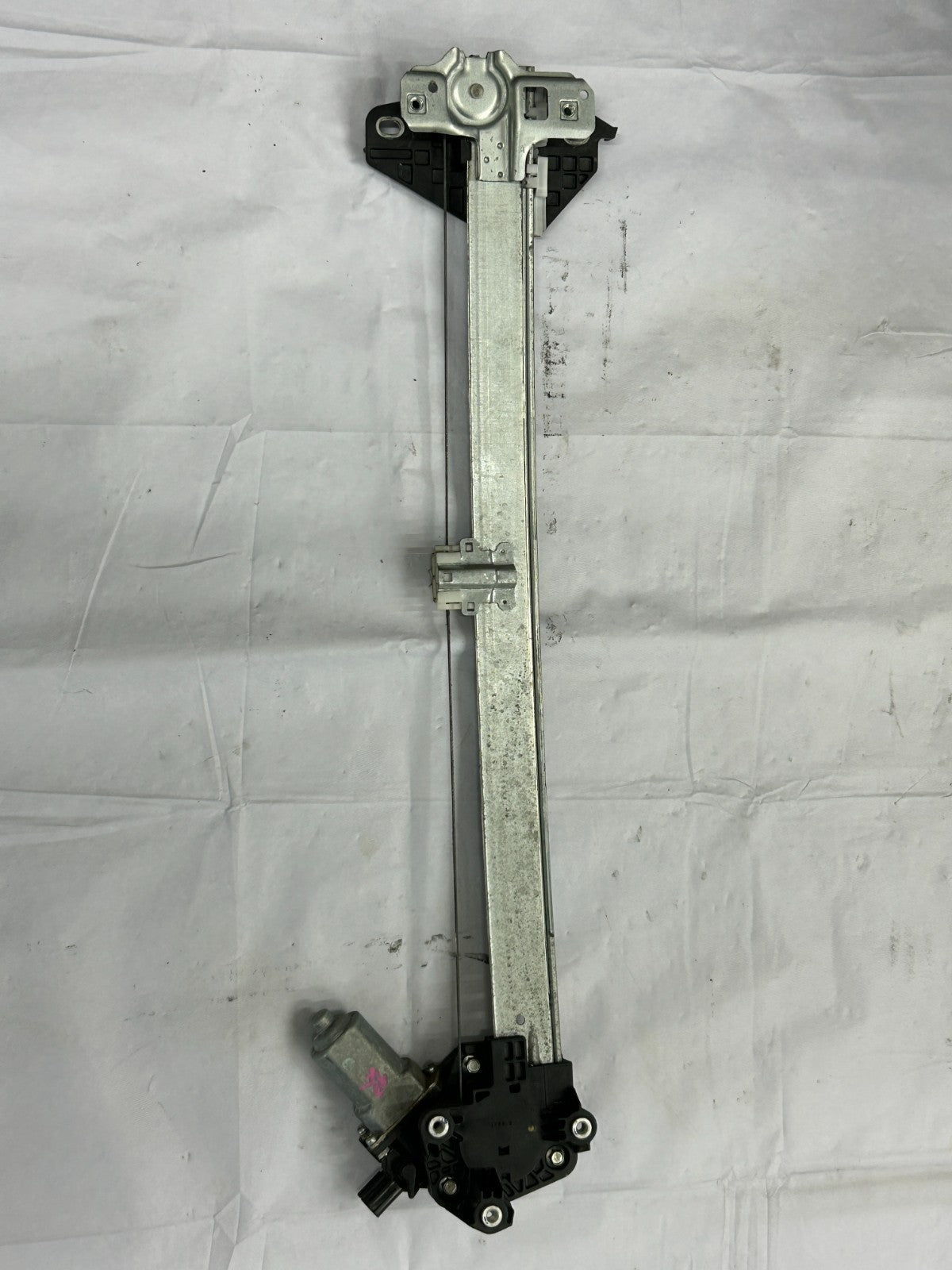 09-15 Honda Pilot Front Right Door Window Regulator & Motor OEM 72210-SZA-A02