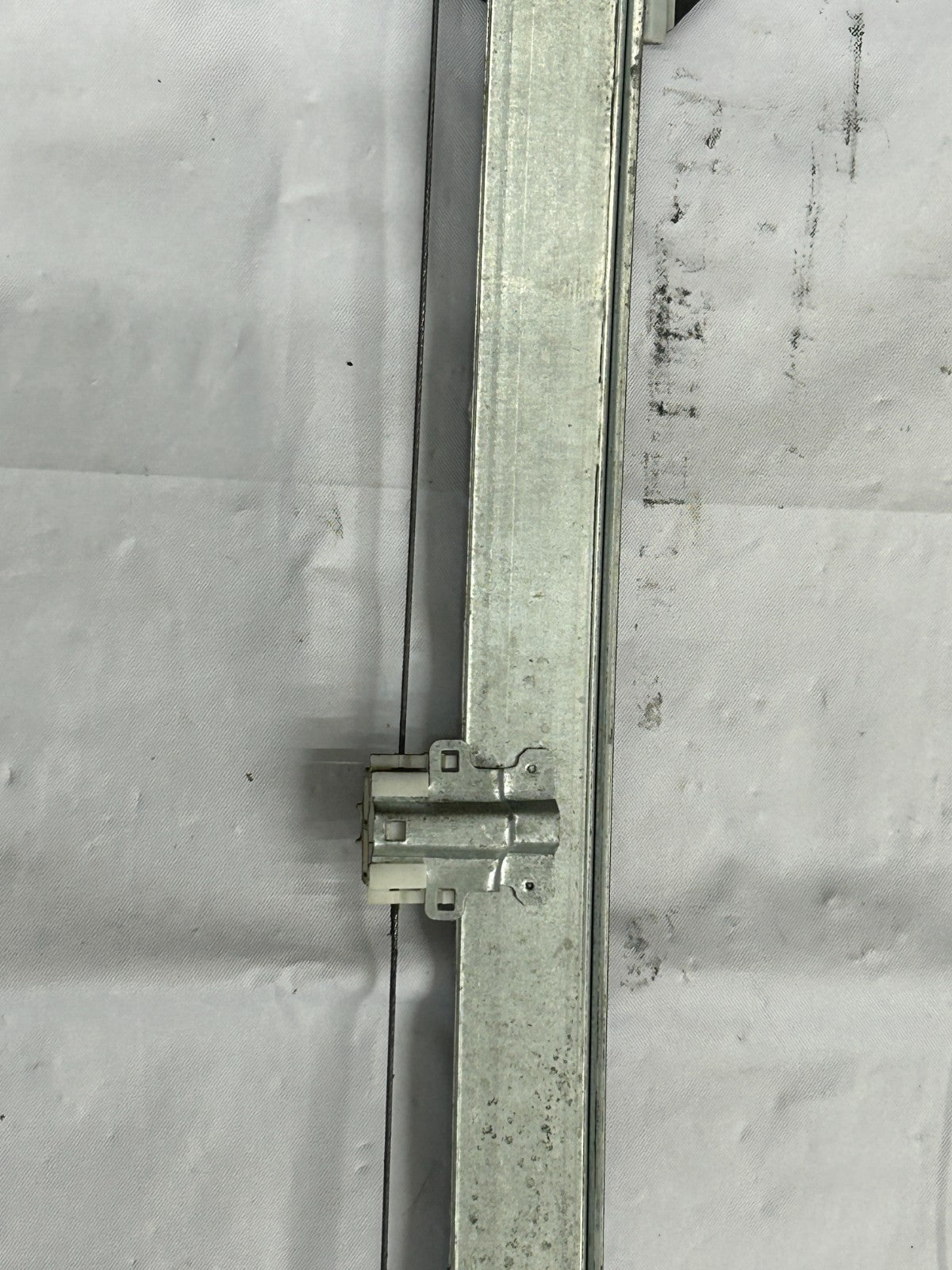 09-15 Honda Pilot Front Right Door Window Regulator & Motor OEM 72210-SZA-A02
