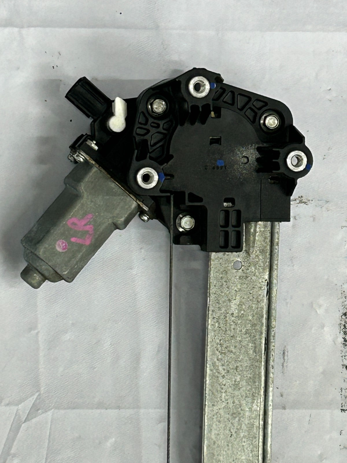 2009-2015 Honda Pilot Rear Left Door Window Regulator & Motor OEM 72750-SZA-A01