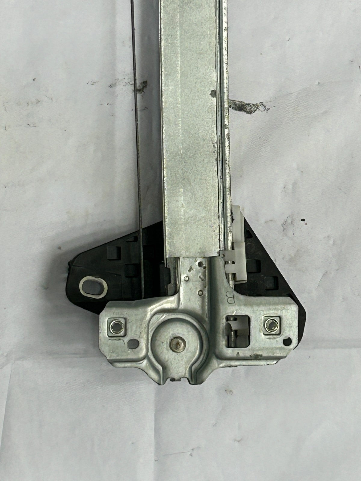 2009-2015 Honda Pilot Rear Left Door Window Regulator & Motor OEM 72750-SZA-A01