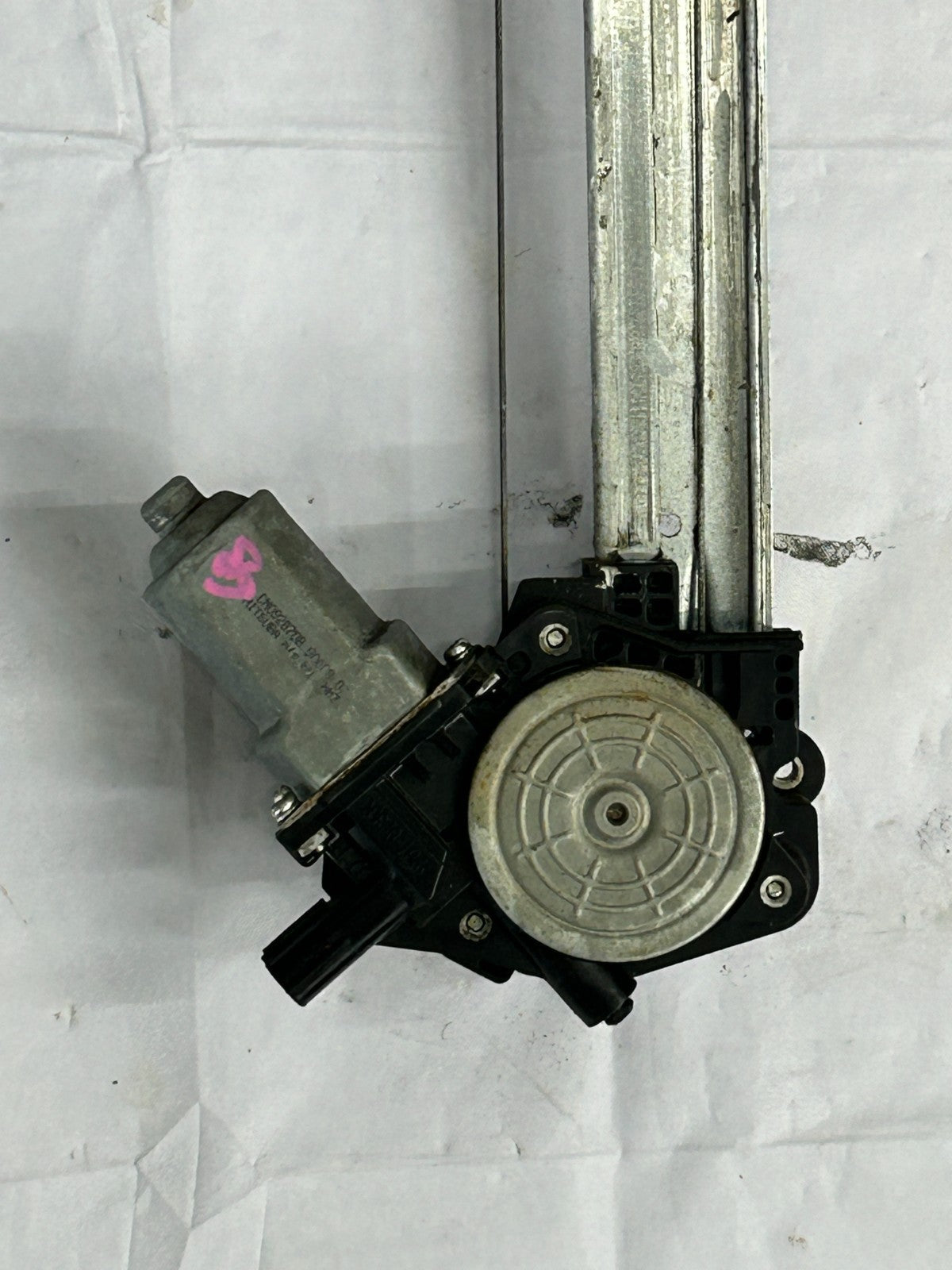 2009-2015 Honda Pilot Rear Left Door Window Regulator & Motor OEM 72750-SZA-A01