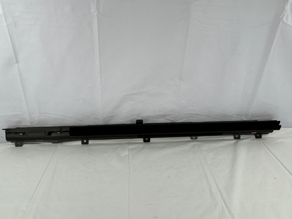 2009-2015 Honda Pilot Rear Right Door Window Blind Sunshade OEM 83731-SZA-A21ZA
