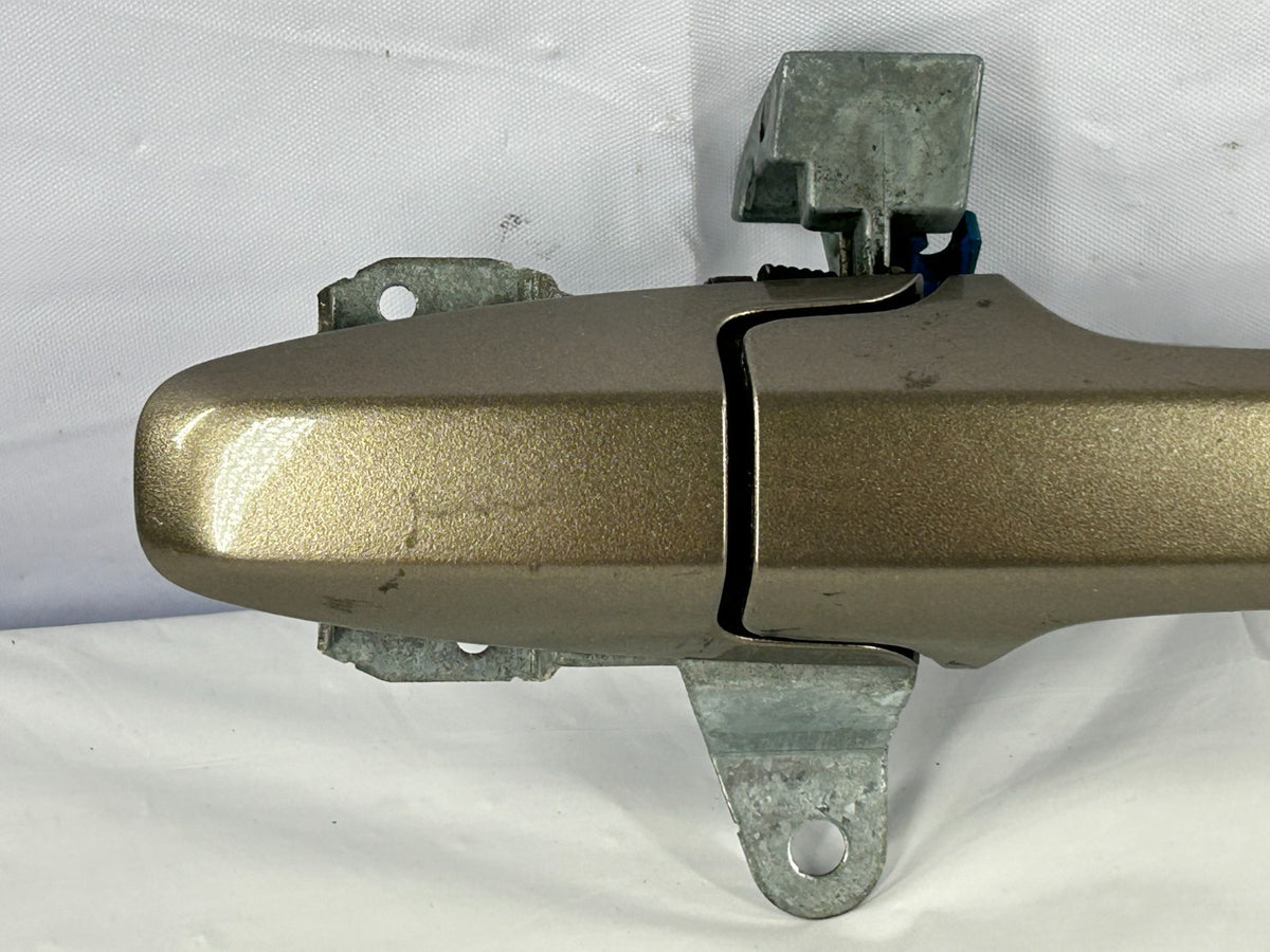 09-15 Honda Pilot Front Right Passenger Door Exterior Handle OEM 72140-SNE-A11