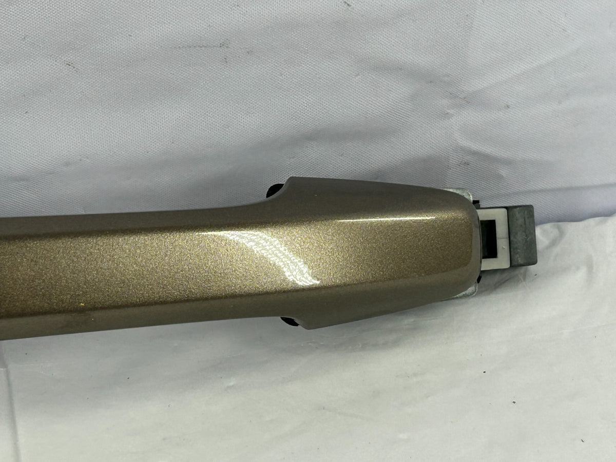 09-15 Honda Pilot Front Right Passenger Door Exterior Handle OEM 72140-SNE-A11