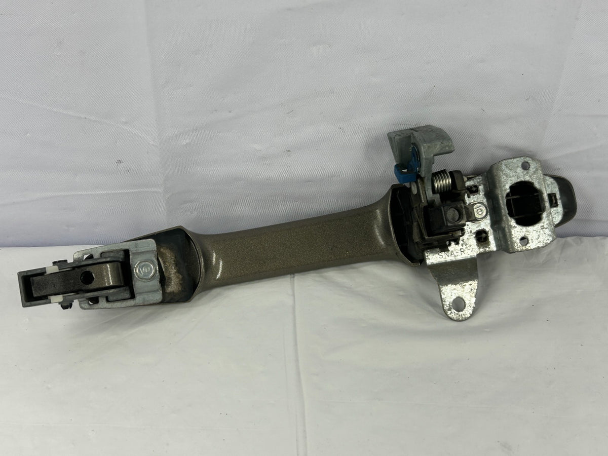 09-15 Honda Pilot Front Right Passenger Door Exterior Handle OEM 72140-SNE-A11