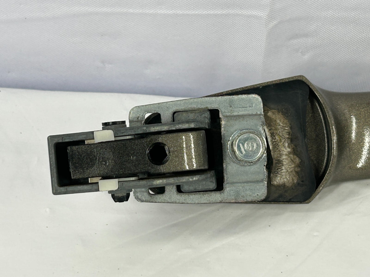 09-15 Honda Pilot Front Right Passenger Door Exterior Handle OEM 72140-SNE-A11