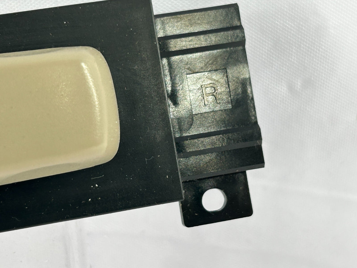 2009-2025 Honda Pilot Front RIGHT Seat Adjust Control Switch OEM 81253-SDB-A71