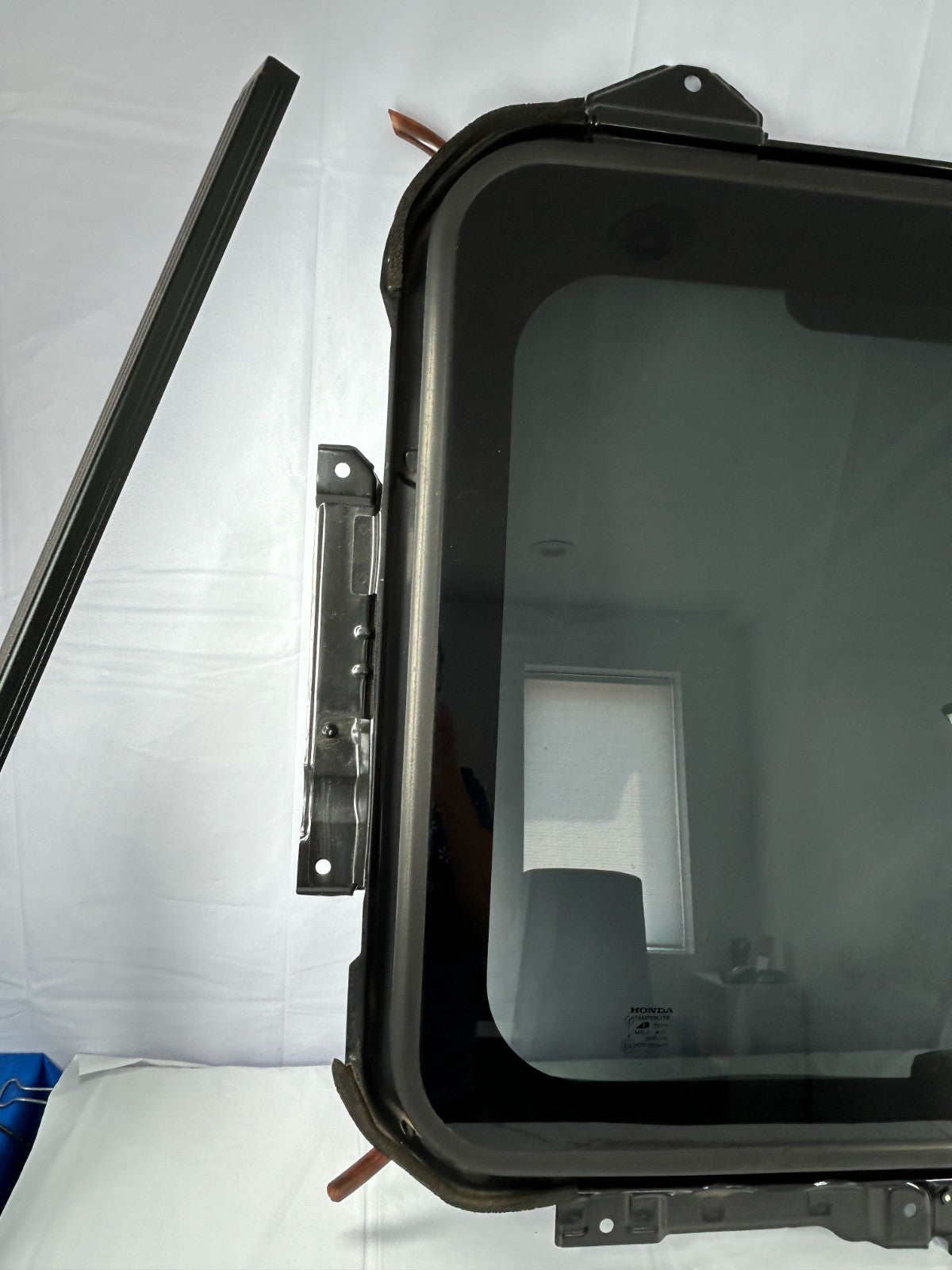2003-2008 Honda Element  Roof Sunroof Moonroof Glass Assembly OEM 85600-SCV-A01