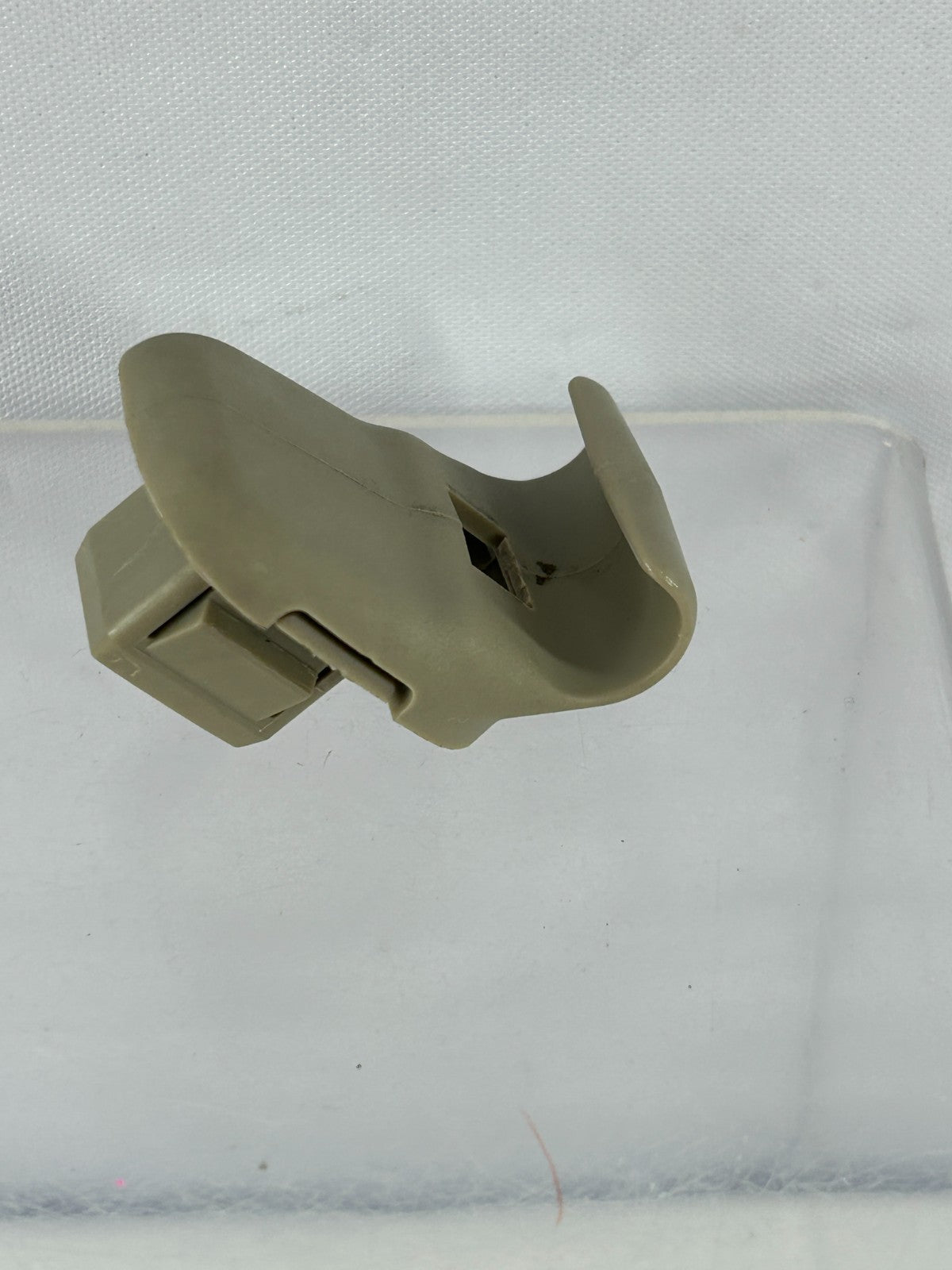 2007-2015 Mazda CX-9 Sun Visor Holder Support Clip Beige OEM LC62-69-261B-34