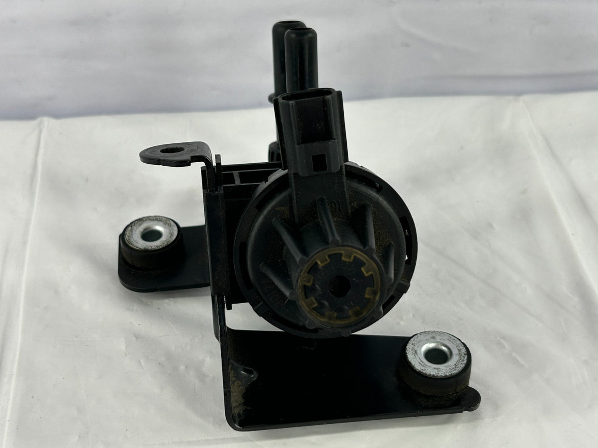 07-15 Mazda Cx-9 Engine Fuel EVAP Vapor Canister Purge Solenoid OEM CY01-18-740