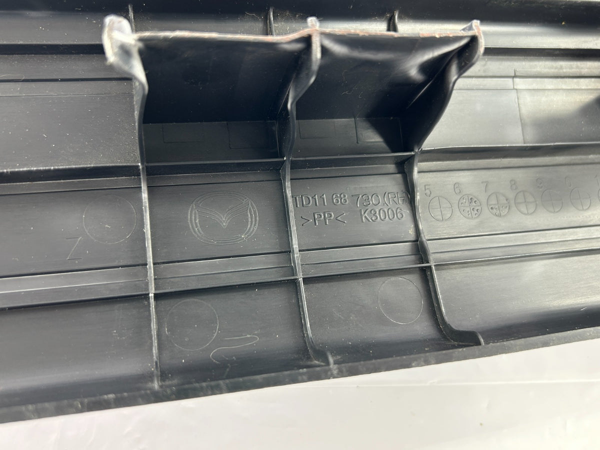 07-15 Mazda CX-9 Rear Right Side Liftgate Sill Scuff Plate Trim OEM TD11-68-730