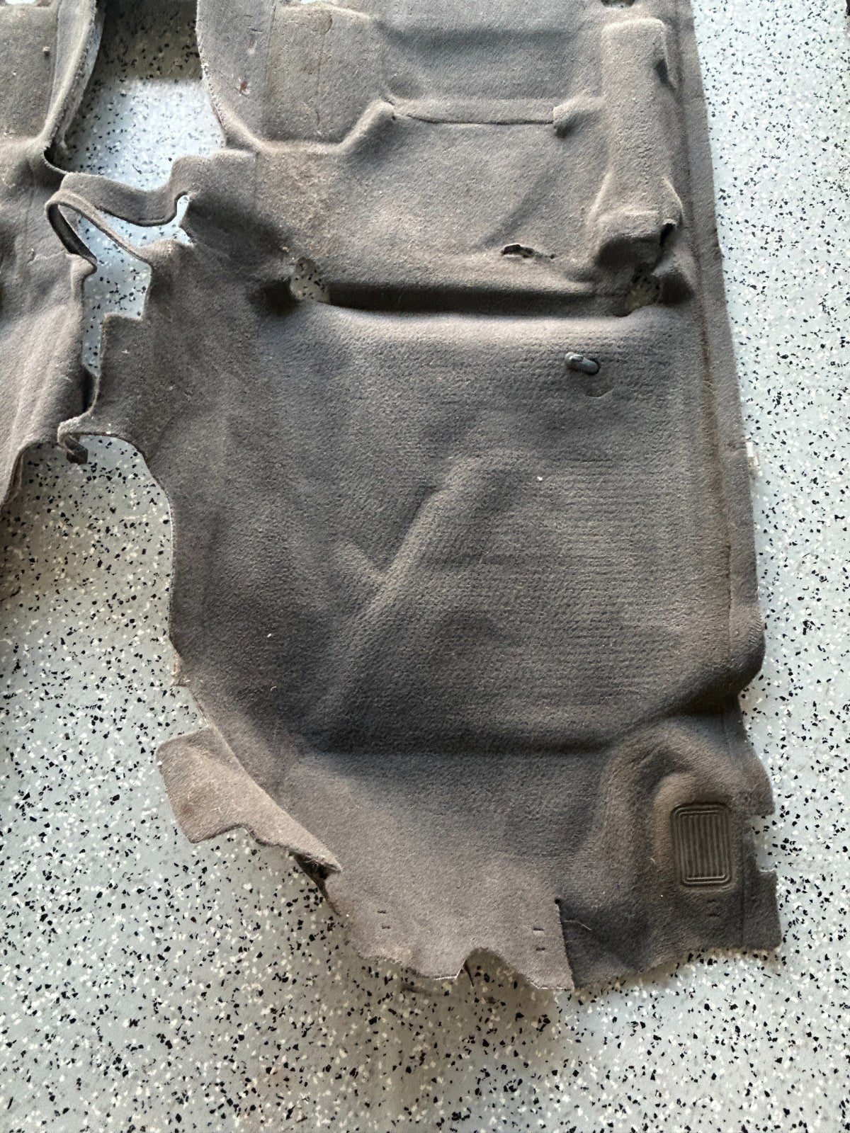 02-05 Toyota Sequoia Front Access Cabin Interior Floor Carpet Gray 58510-0C073