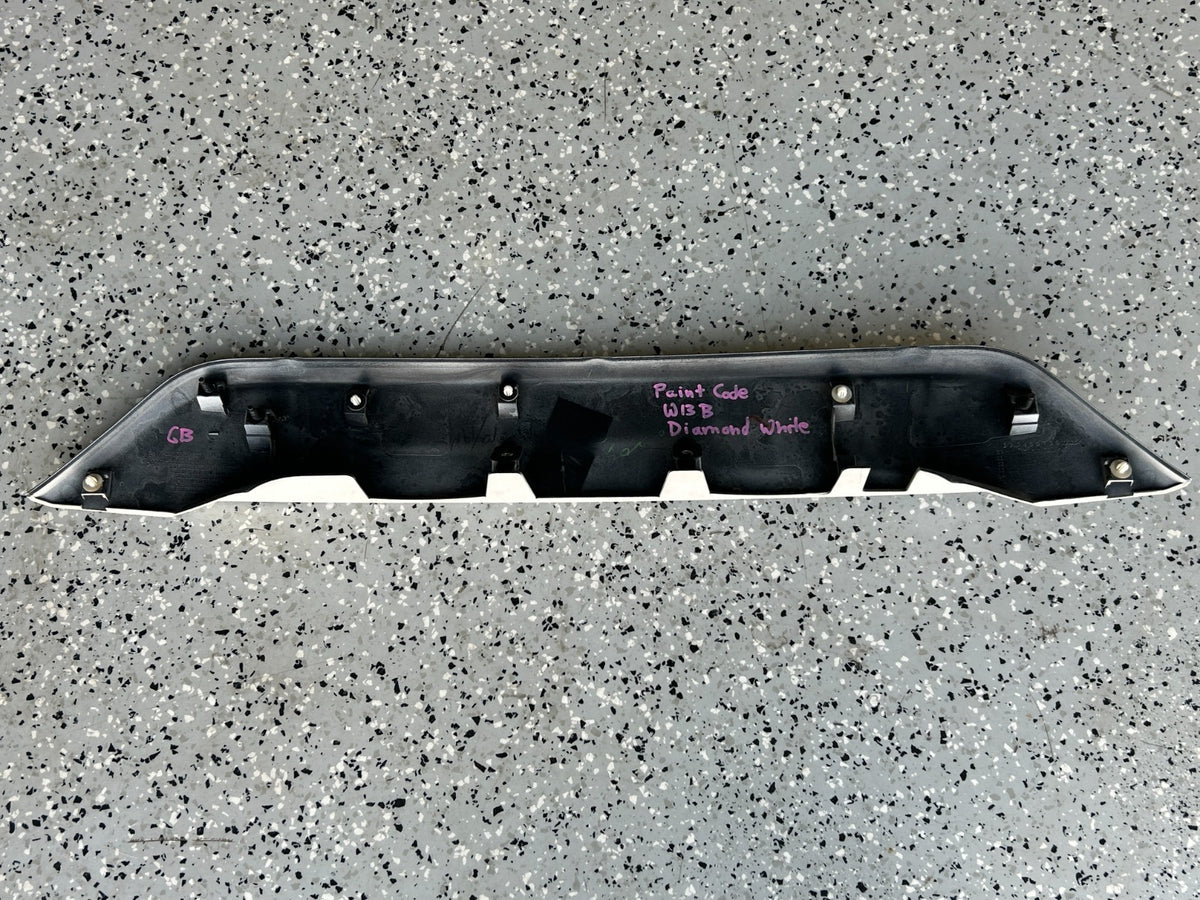 2007-2013 Mitsubishi Outlander Rear Tailgate License Trim Garnish OEM 5817A022ZZ