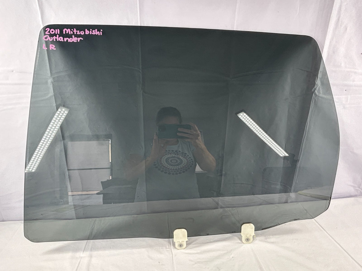 2007-2013 Mitsubishi Outlander Rear Left Door Window Glass Tinted OEM 5736A795