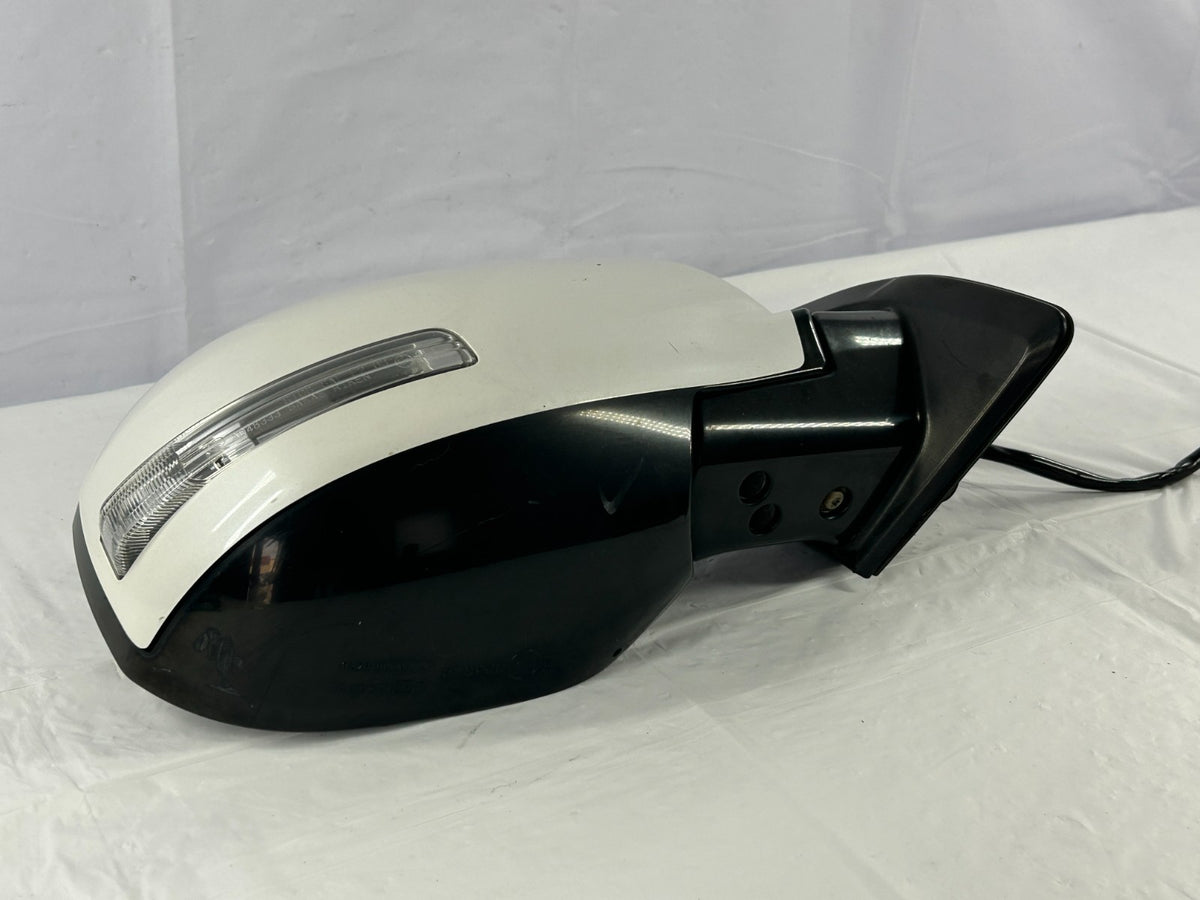 10-13 Mitsubishi Outlander Right Side Power Door Mirror Turn Signal OEM 7632A824