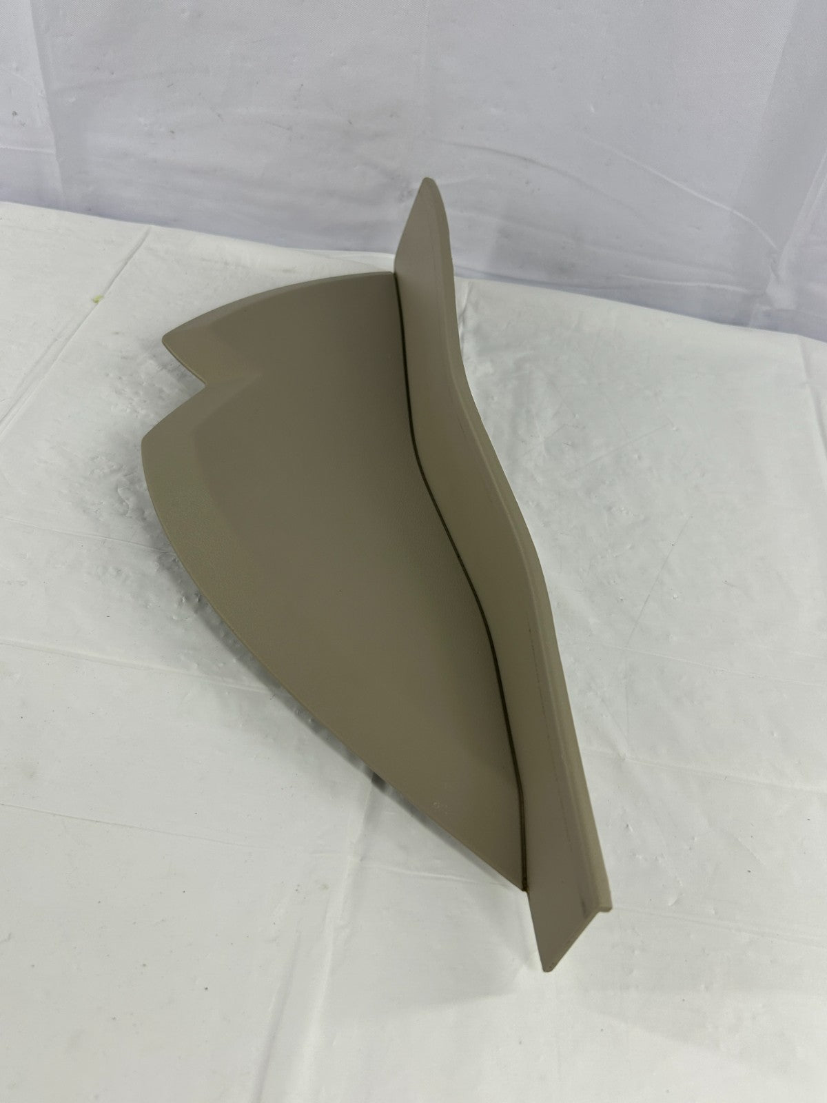 07-13 Mitsubishi Outlander Front Right Side Dashboard End Cap Cover 8002A056ZZ