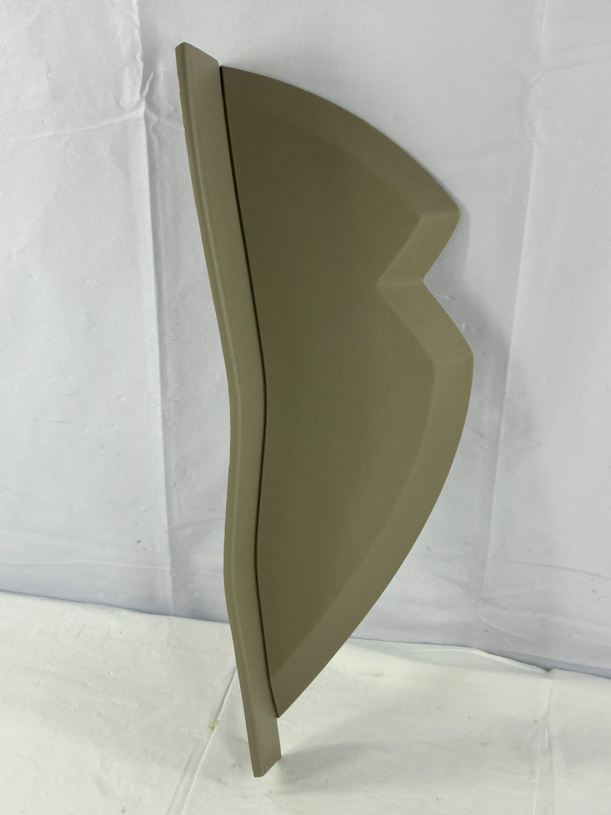 2007-2013 Mitsubishi Outlander Front Left Side Dashboard End Cap Cover 002A055ZZ