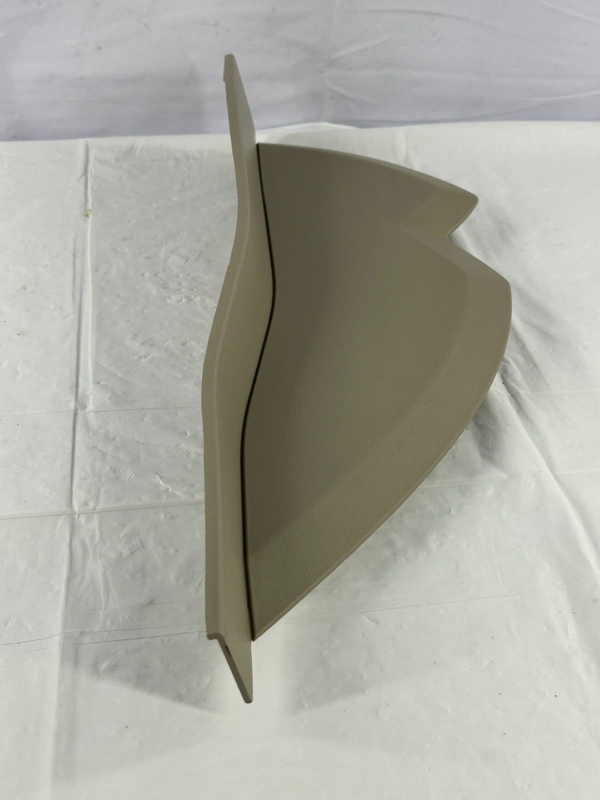 2007-2013 Mitsubishi Outlander Front Left Side Dashboard End Cap Cover 002A055ZZ