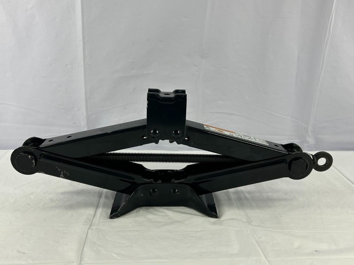 2011 Mitsubishi Outlander Emergency Spare Tire Scissor Jack OEM LC62-37-790E