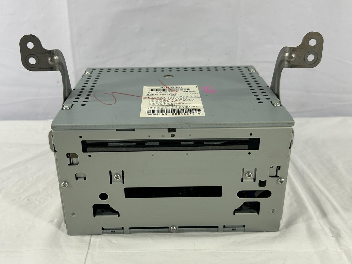 11-13 Mitsubishi Outlander Front Dash AM FM Radio CD Player Unit OEM 8701A469