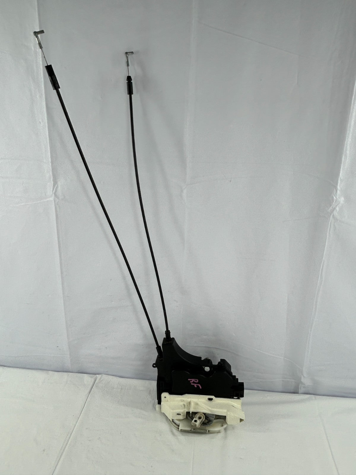 2007-2013 Mitsubishi Outlander Front Right Door Latch Lock Actuator OEM 5715A326