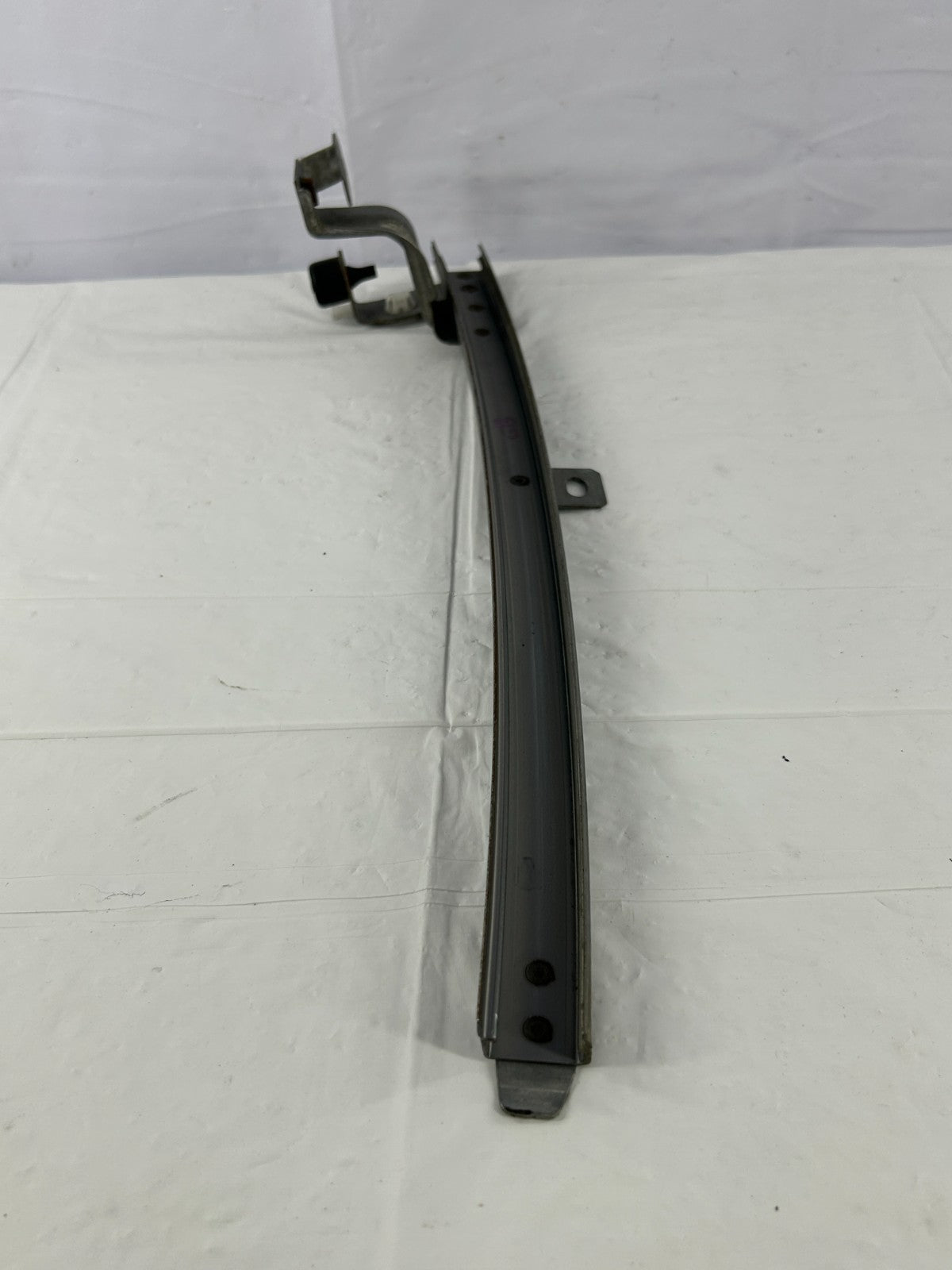 2008-2013 Mitsubishi Outlander Front Right Door Window Sash Channel OEM 5705A050