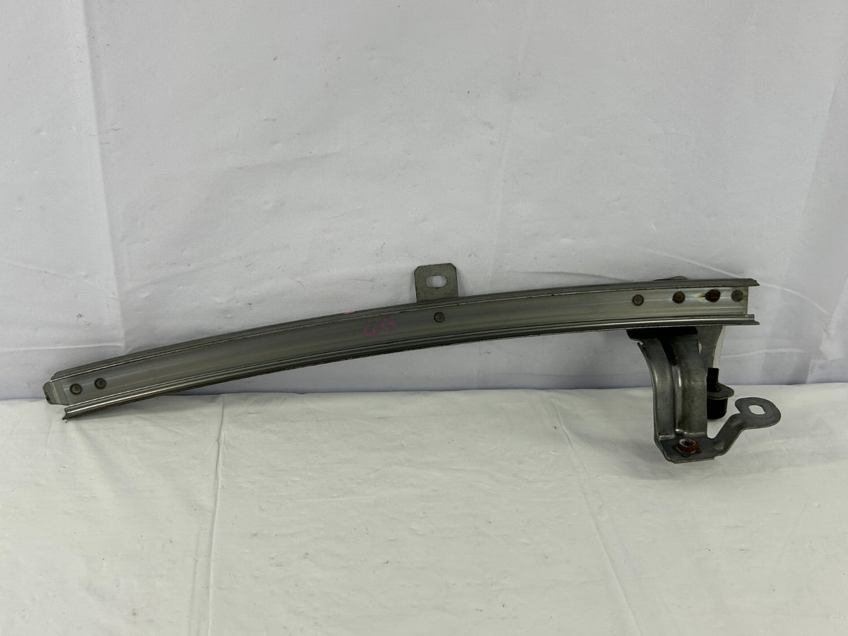 2007-2013 Mitsubishi Outlander Front Left Door Window Sash Channel OEM 5705A049