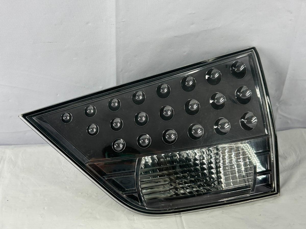 07-12 Mitsubishi Outlander Rear Right Side Inner Tail Light Lamp OEM 8331A006