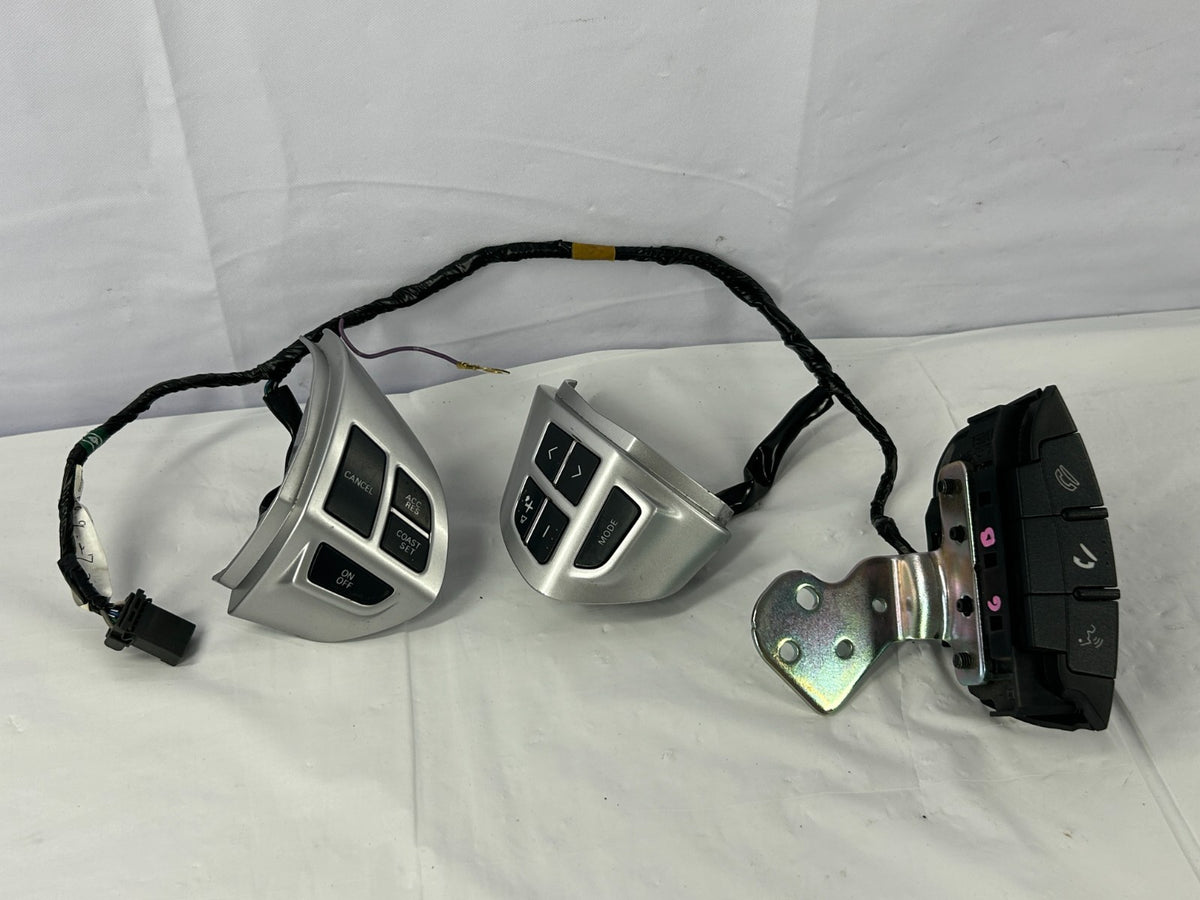 07-13 Mitsubishi Outlander Steering Wheel Mounted Switches & Wire OEM 4400A617