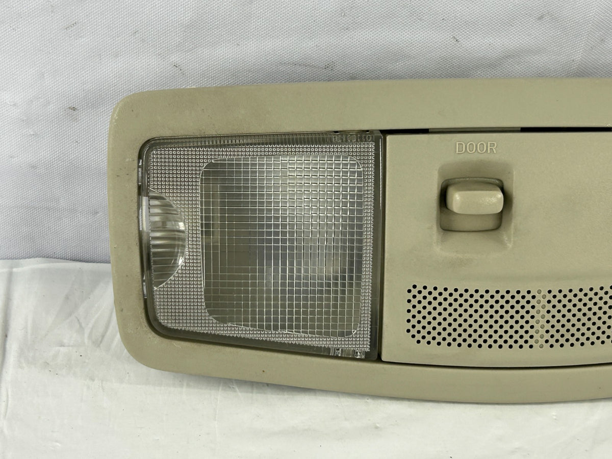 2009-2013 Mitsubishi Outlander Front Overhead Dome Light Lamp OEM 8401A009HA