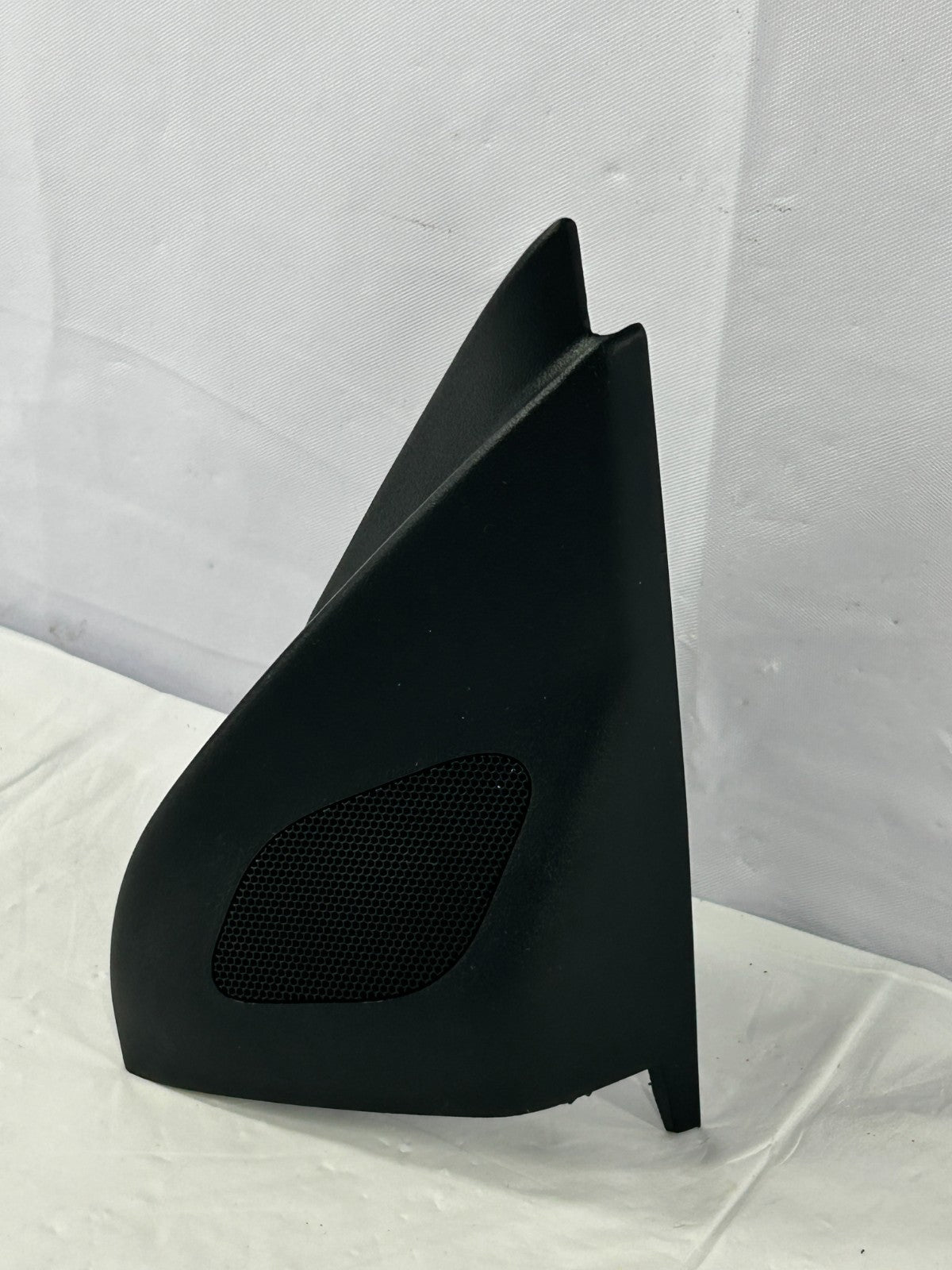 2007-2013 Mitsubishi Outlander Right Tweeter Speaker & Trim Black OEM 7221A804