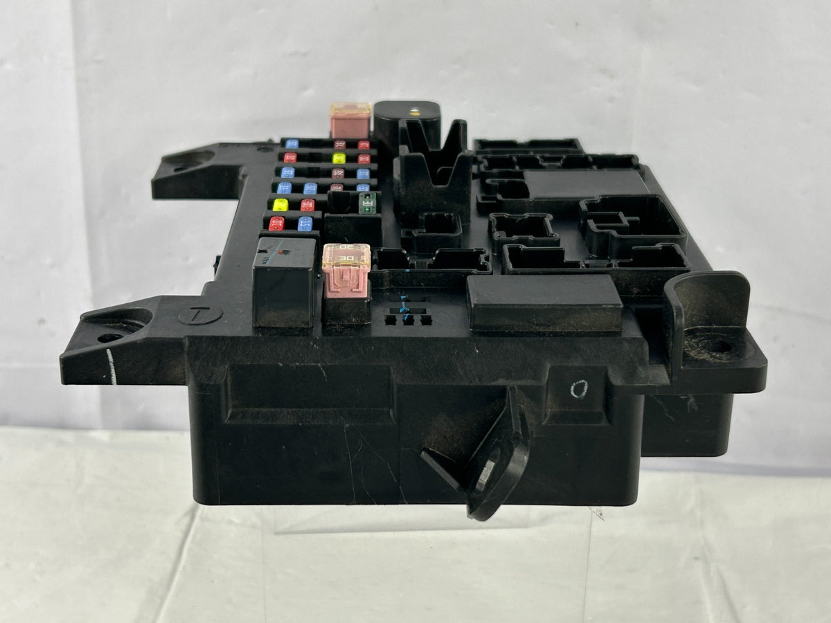 2008-2013 Mitsubishi Outlander Interior Cabin Fuse Box Relay Block OEM 8637A643