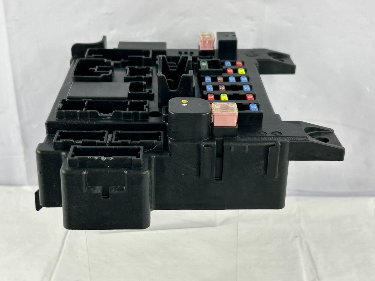 2008-2013 Mitsubishi Outlander Interior Cabin Fuse Box Relay Block OEM 8637A643