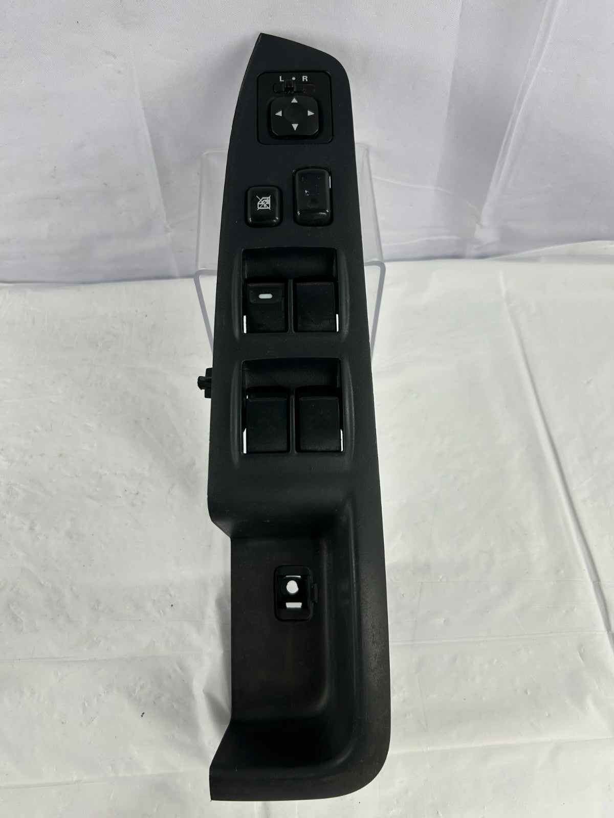 07-13 Mitsubishi Outlander Front Left Door Master Window Switch OEM 8608A187