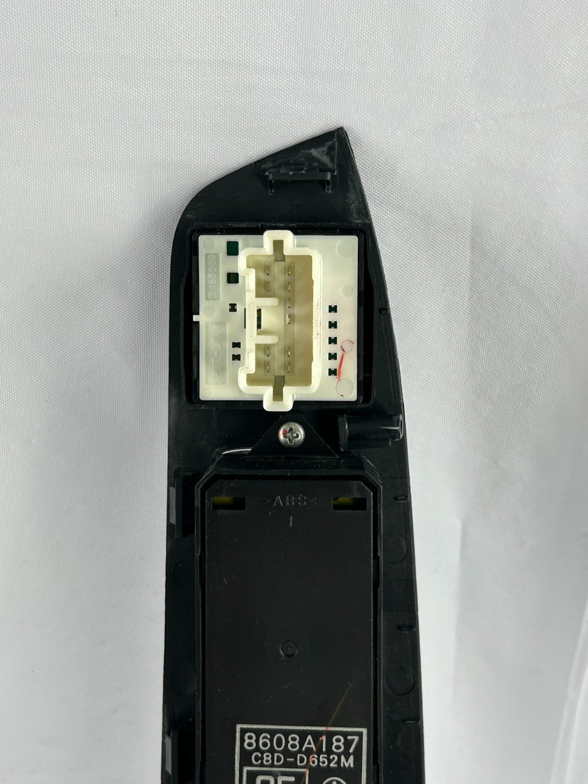 07-13 Mitsubishi Outlander Front Left Door Master Window Switch OEM 8608A187