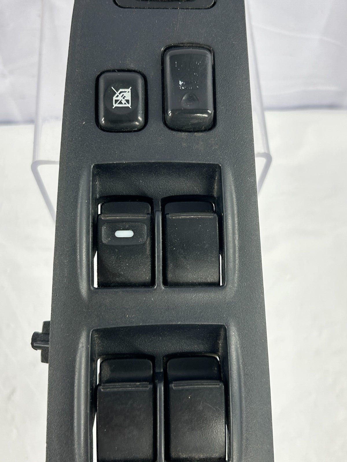 07-13 Mitsubishi Outlander Front Left Door Master Window Switch OEM 8608A187