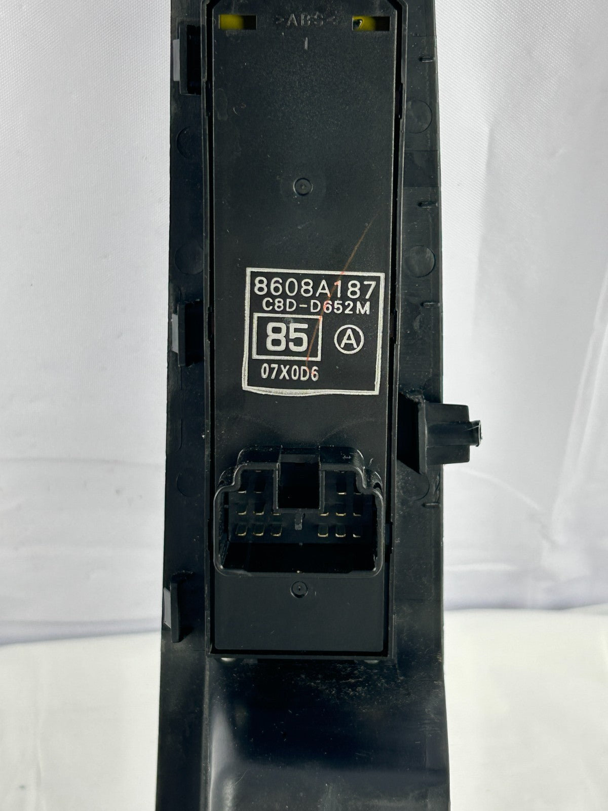 07-13 Mitsubishi Outlander Front Left Door Master Window Switch OEM 8608A187